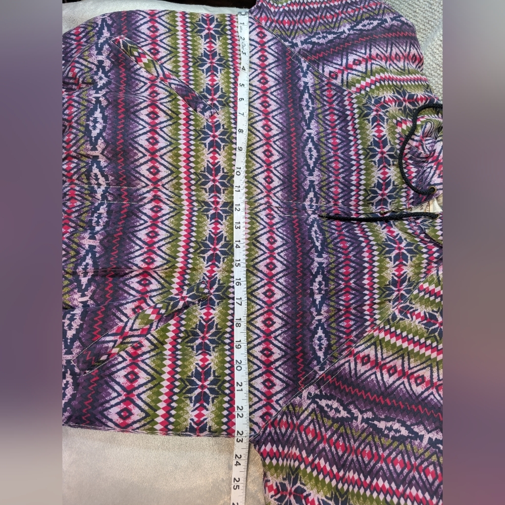 Colorful Patterned Pullover Jacket - Picture 10 of 13